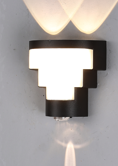 SU-AL-07 OUTDOOR WALL LAMP