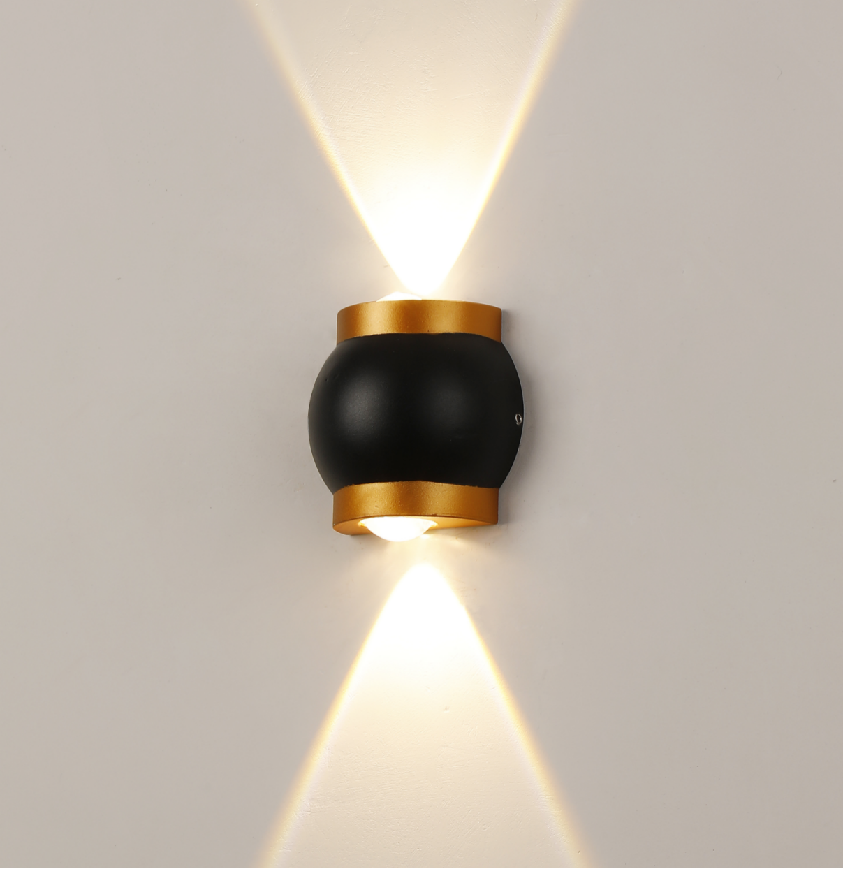 SU-AL-129 OUTDOOR WALL LAMP