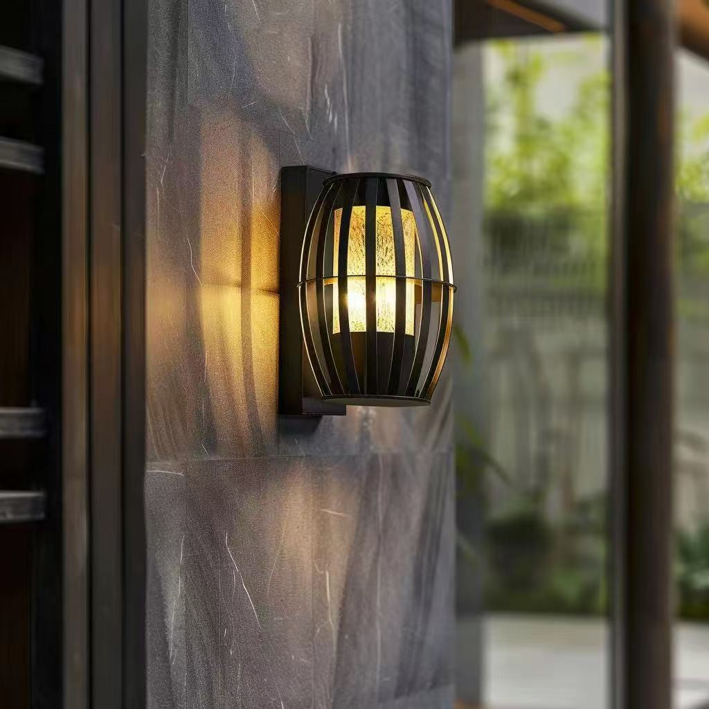 SU-AL-411 OUTDOOR WALL LAMP